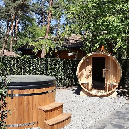 Holiday home Luxe Houten Wellness Boshuisje Met Yoga En - Sereno *